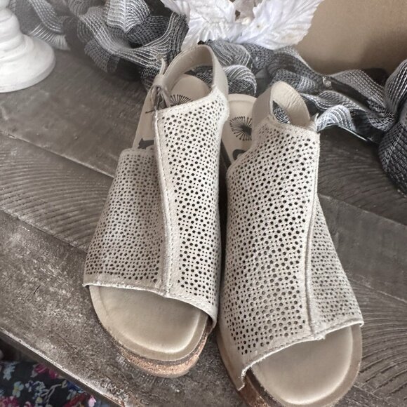 OTBT Jaunt Women's Size 9m Shoes Brown Suede Comfort Wedge Platform Sandals - Picture 2 of 5